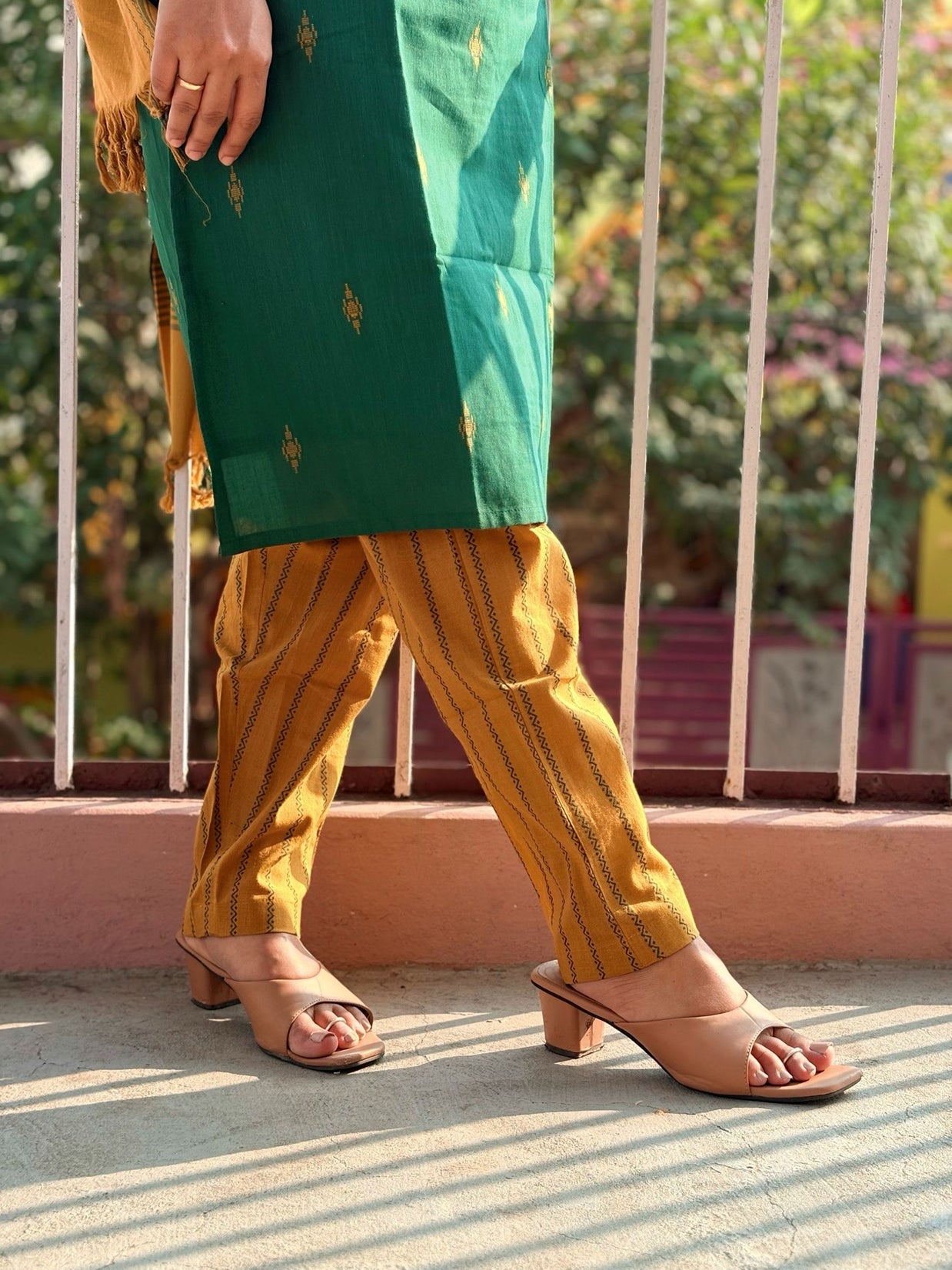 Kaarigai Salwar Suit - KRI 1157