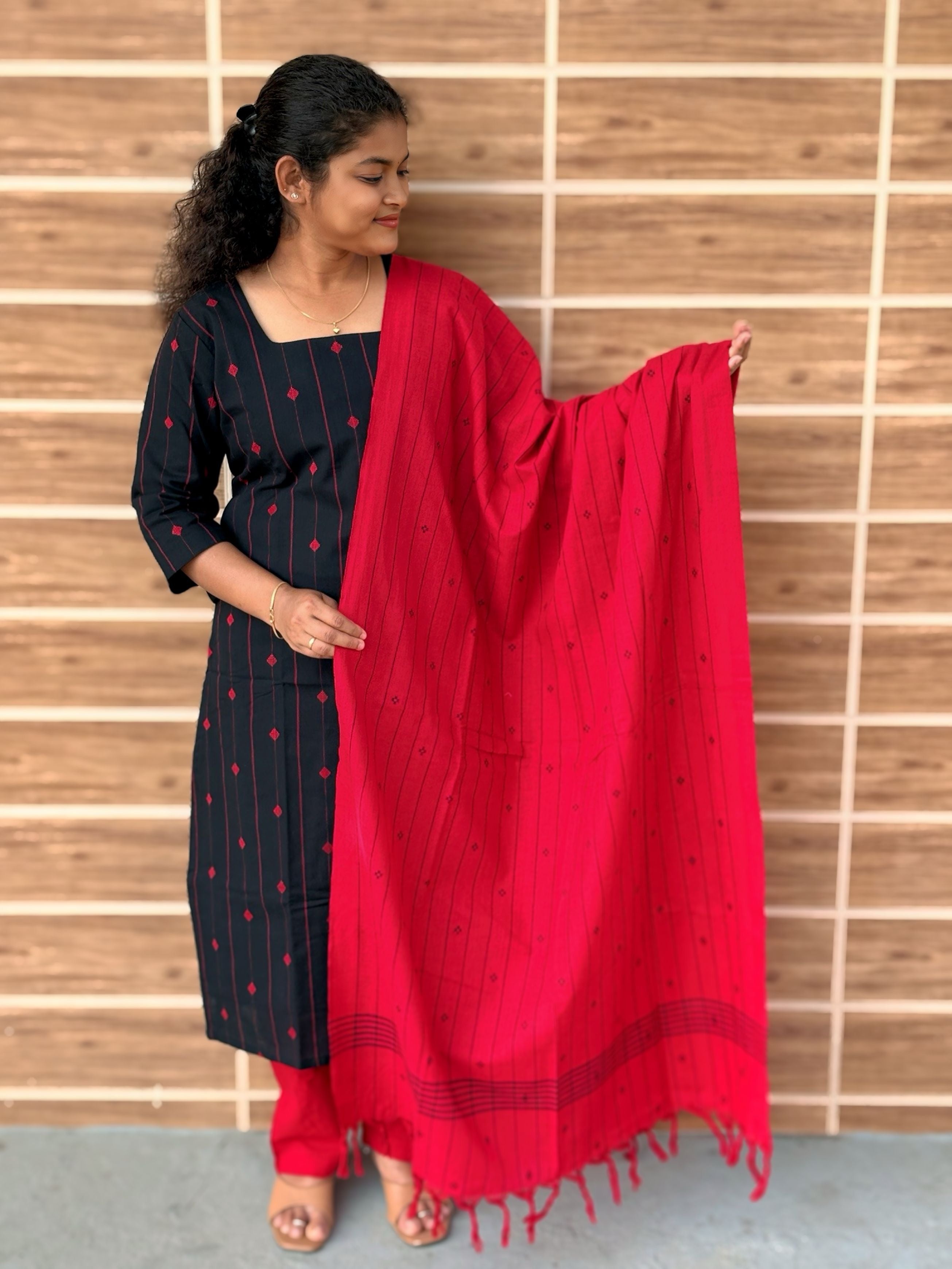 Kaarigai Salwar Suit - KRI 1193
